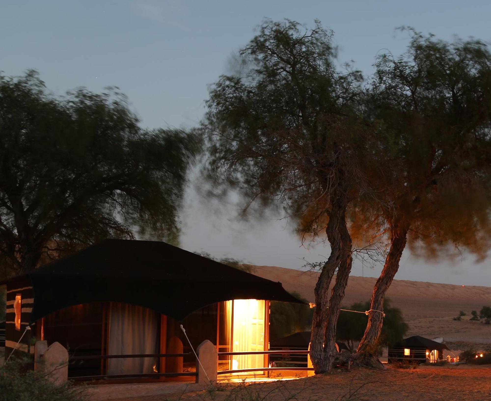 Thousand Nights Camp Shahiq Bilik gambar