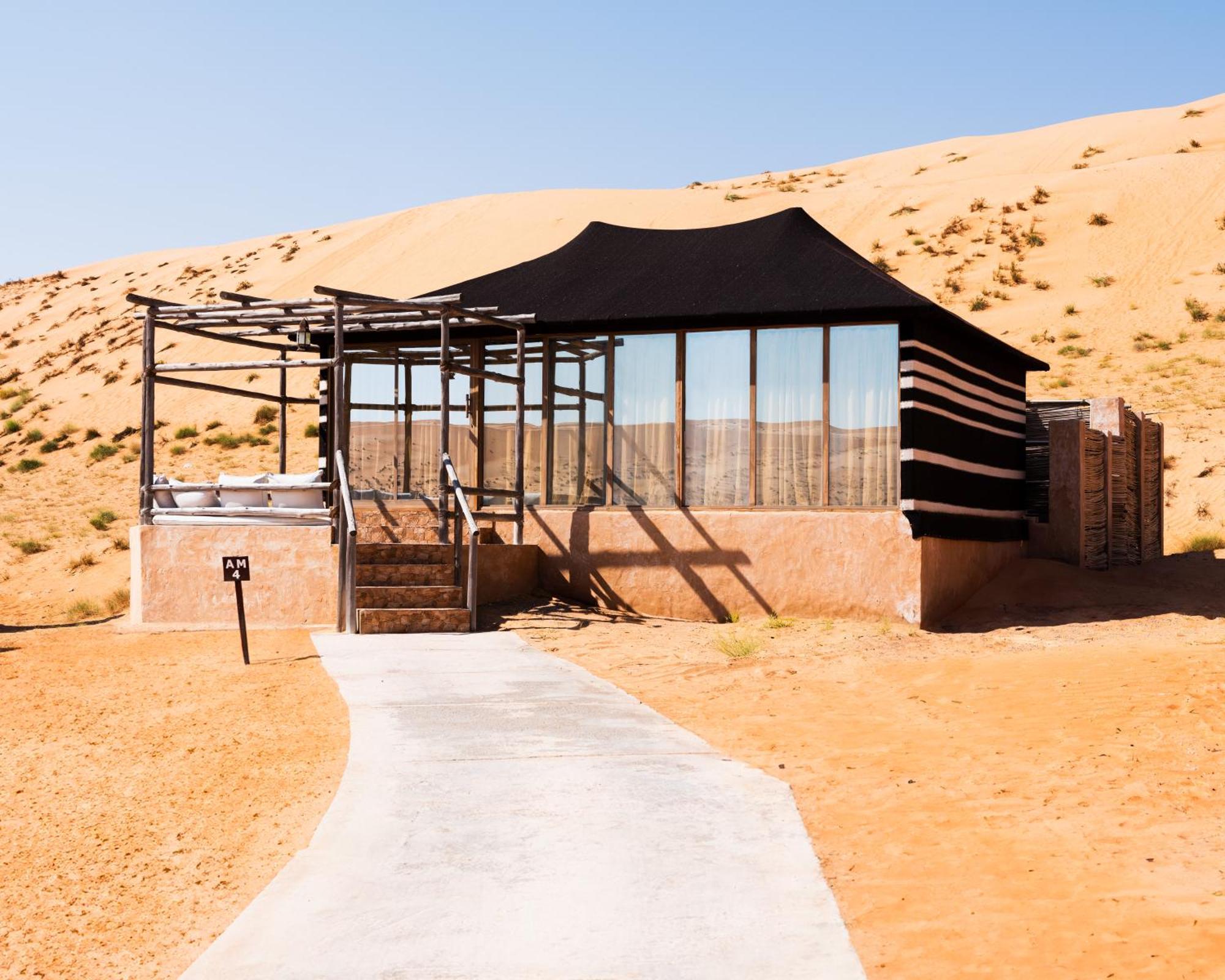 Thousand Nights Camp Shahiq Bilik gambar